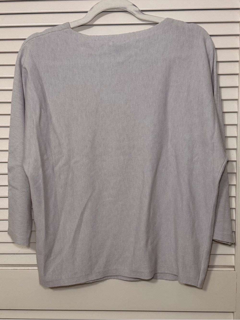 Light Gray Floral Appliqué Crewneck Sweater - Picture 2 of 6